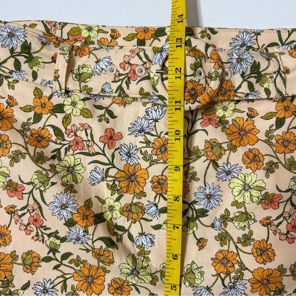 NWT (size 4) Loft Belted Sutton Kick Crop Pants in Floral - Picture 6 of 9